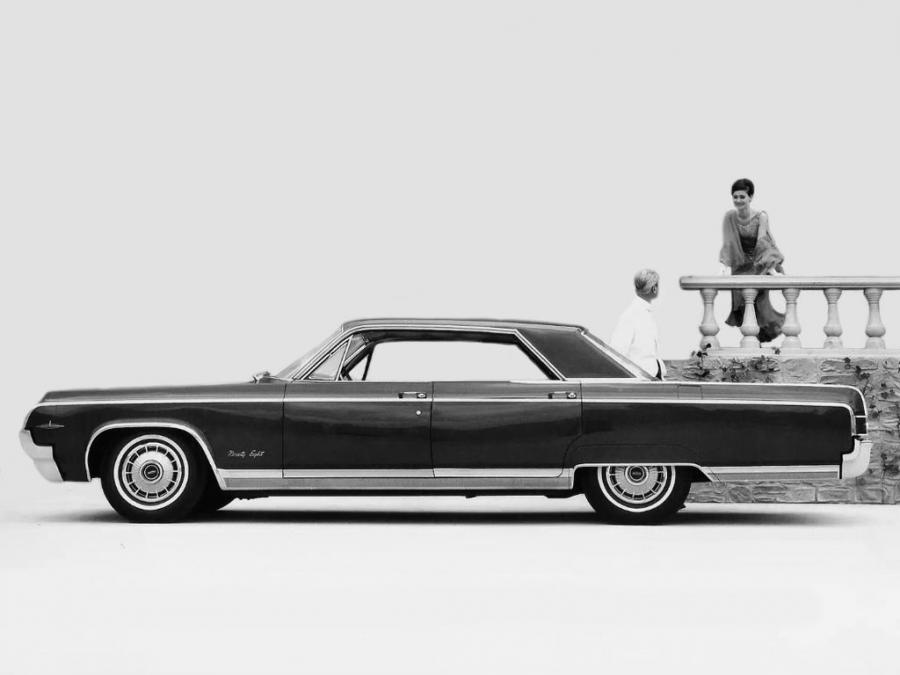 Oldsmobile 98 Holiday Sports Sedan '1964
